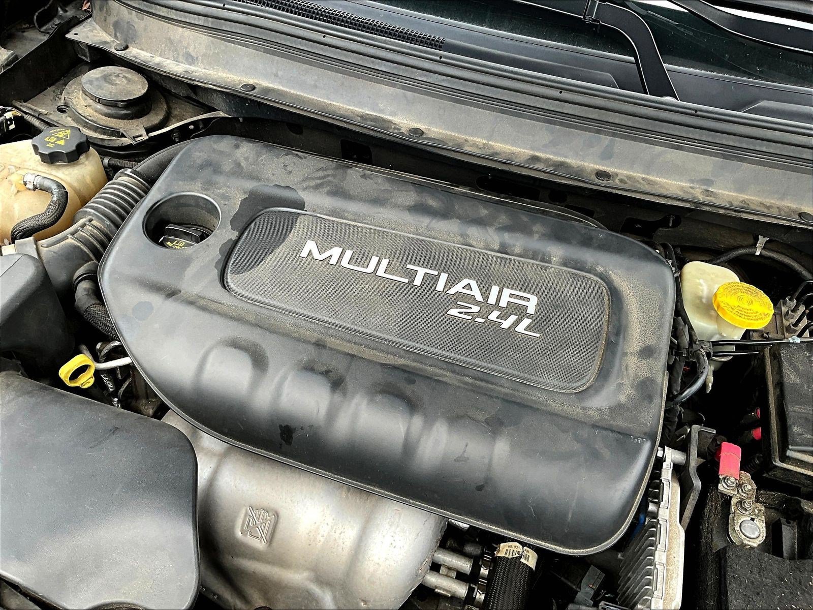 Used 2017 Jeep Cherokee Limited FWD image 28