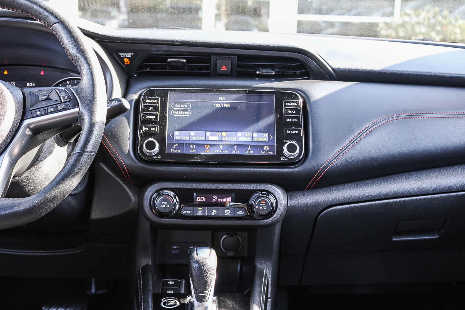 Used 2021 Nissan Kicks SR image 11