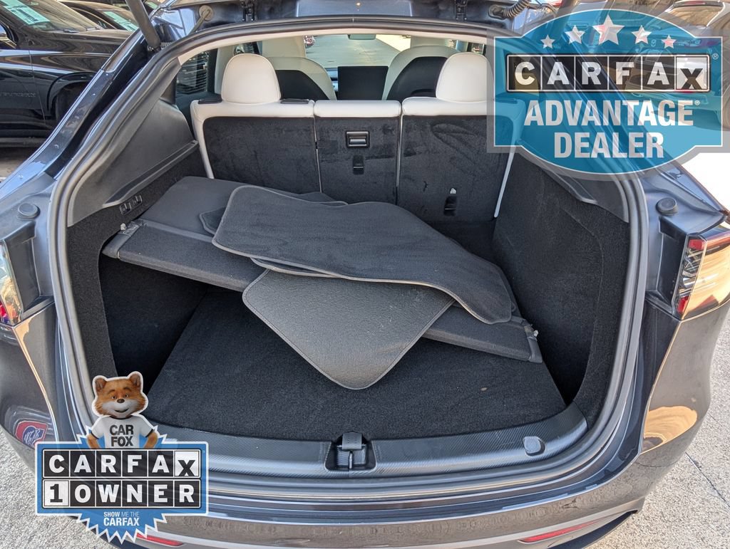 Used 2024 Tesla Model Y Long Range AWD/4WD image 18