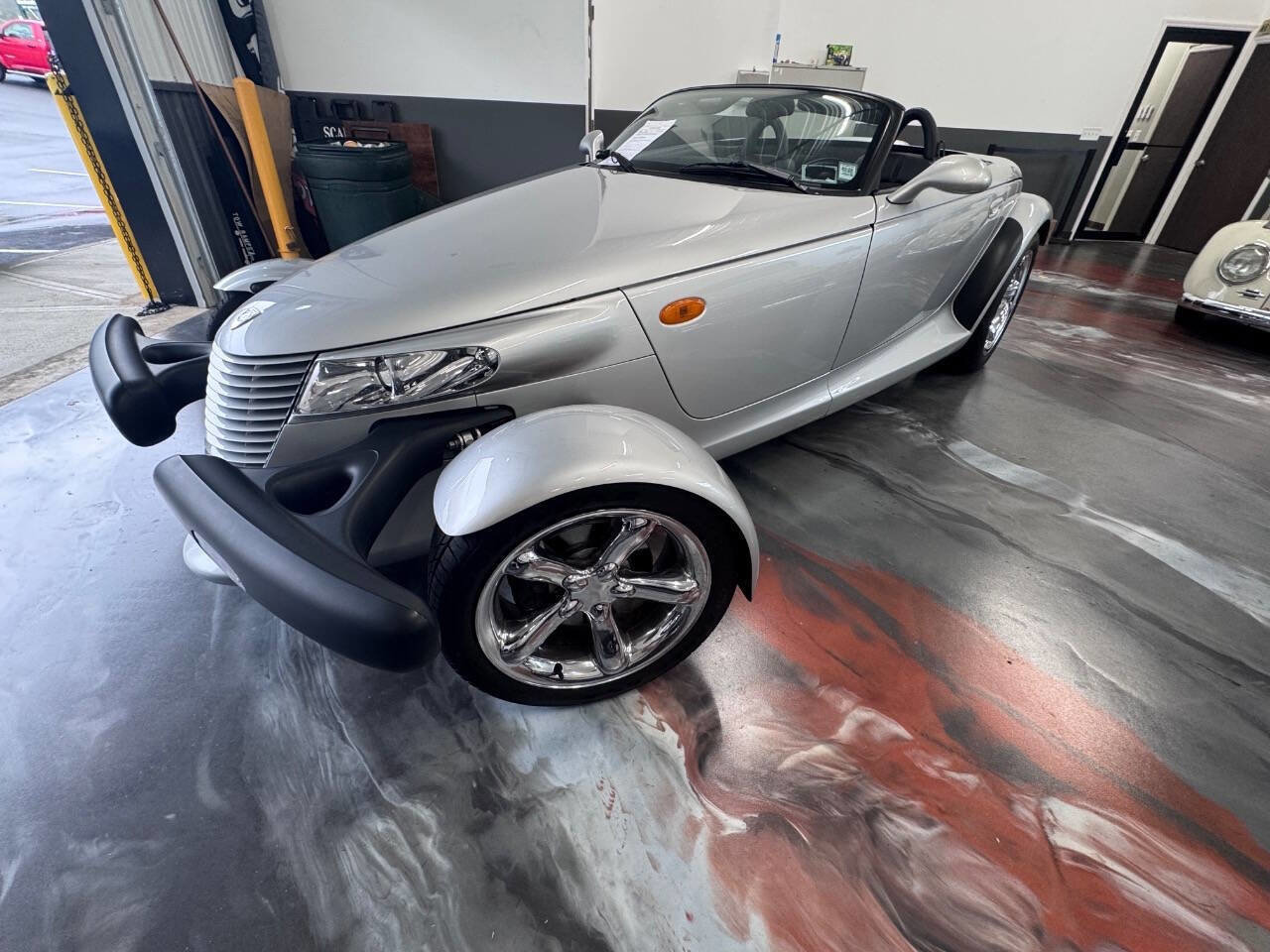 Used 2000 Plymouth Prowler image 1