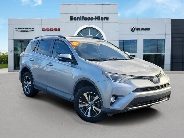 Used 2018 Toyota RAV4 XLE FWD image 2