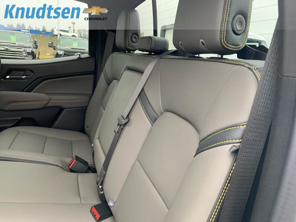 Used 2026 Chevrolet Colorado ZR2 w/ Technology Package image 18