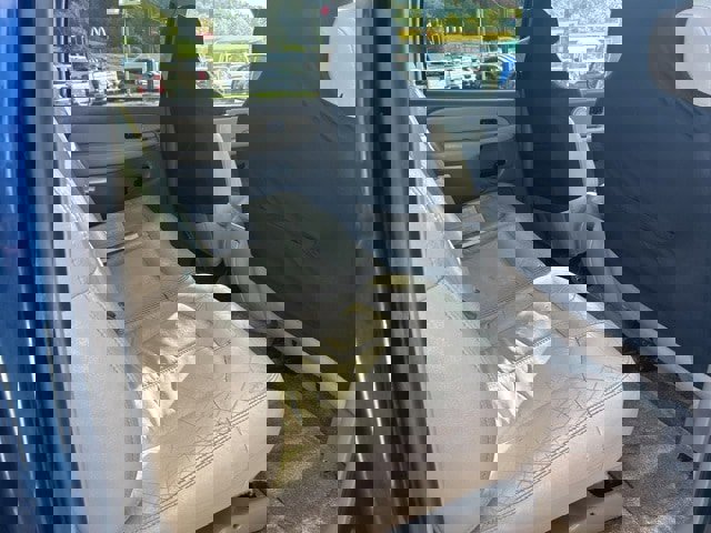 Used 2000 Chevrolet Suburban LS w/ LS Preferred Equipment Group image 11