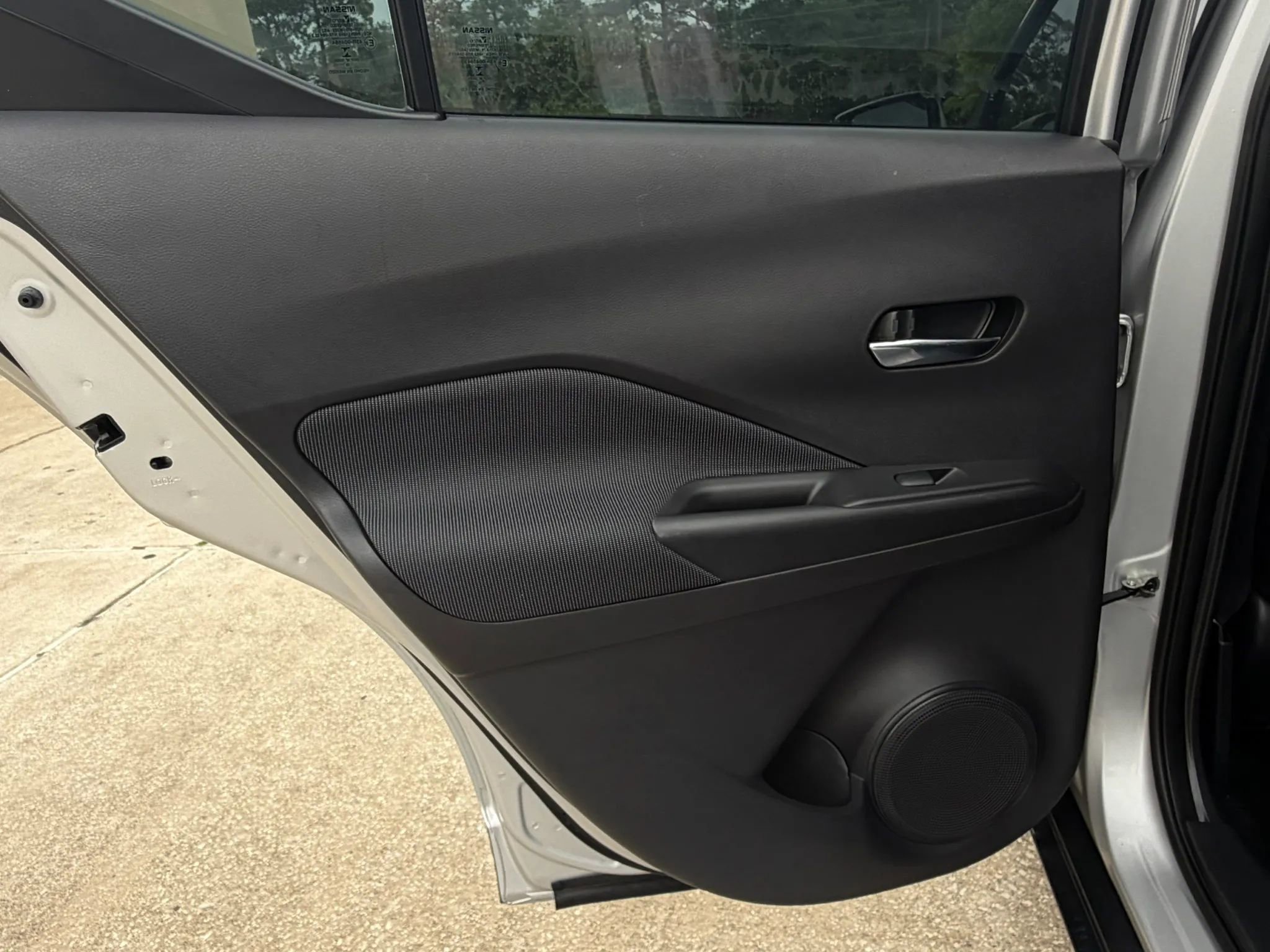 Used 2019 Nissan Kicks SV FWD image 26