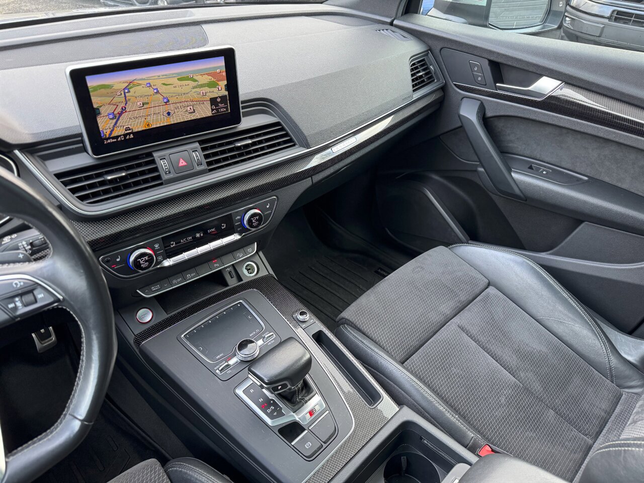 Used 2018 Audi SQ5 Premium Plus w/ Navigation Package image 26