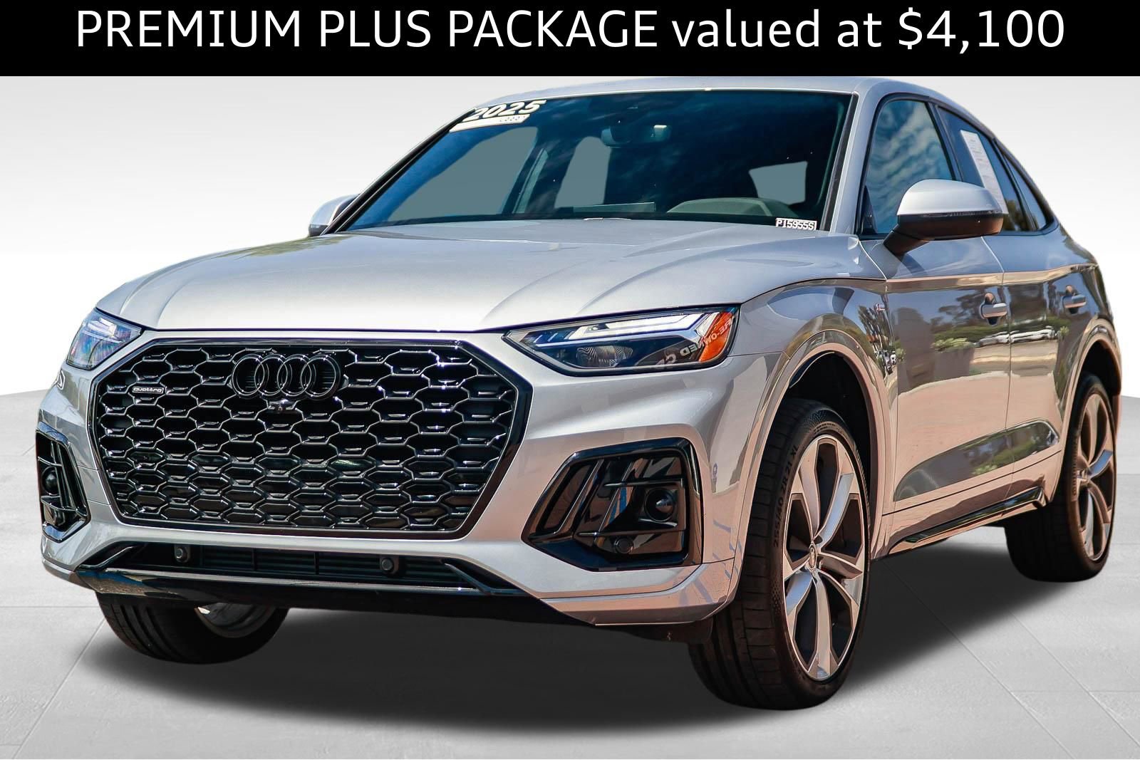 Certified 2025 Audi Q5 2.0T Premium Plus w/ Premium Plus Package AWD/4WD image 3