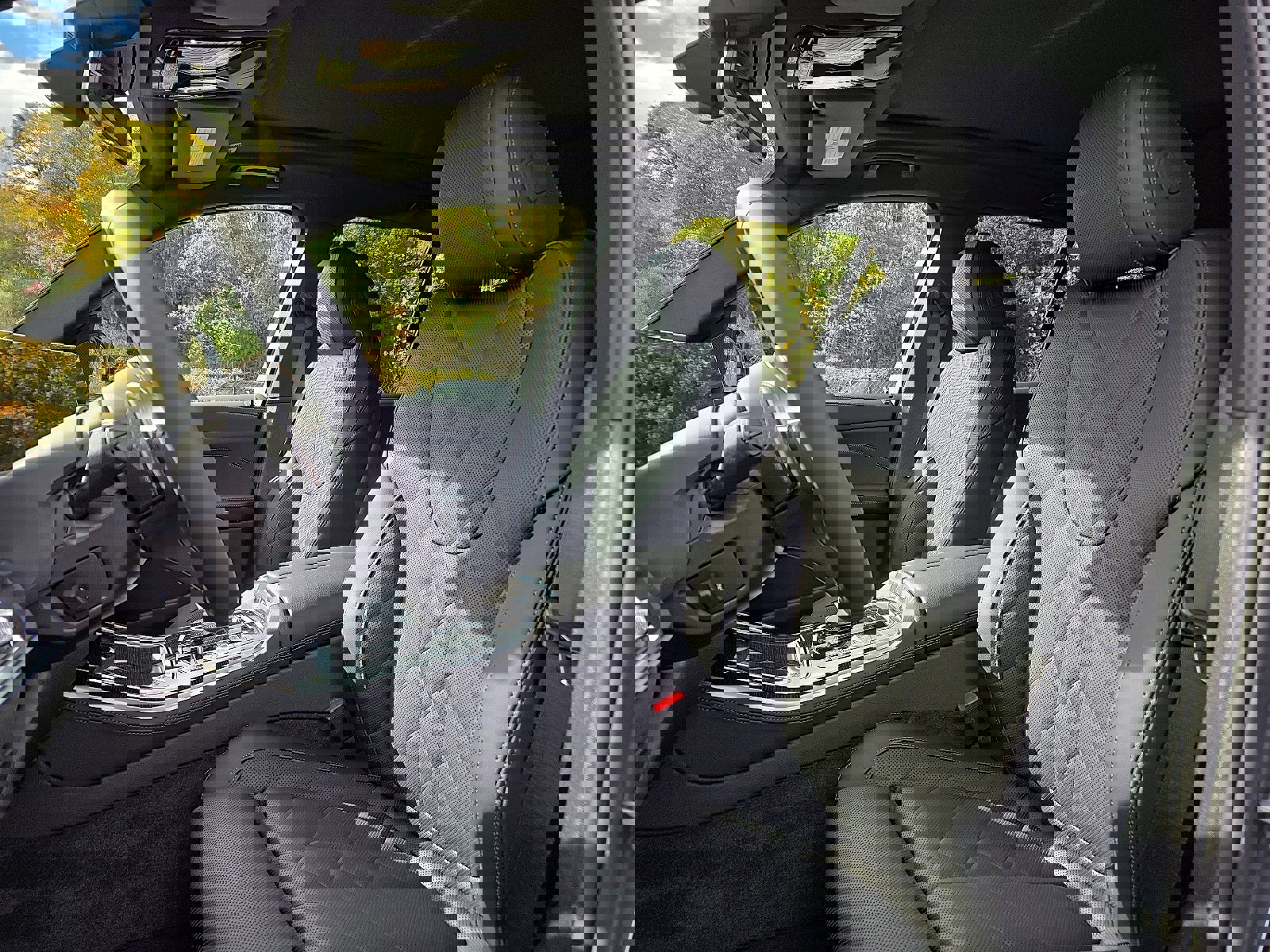 Used 2026 BMW X5 xDrive50e w/ M Sport Package image 6