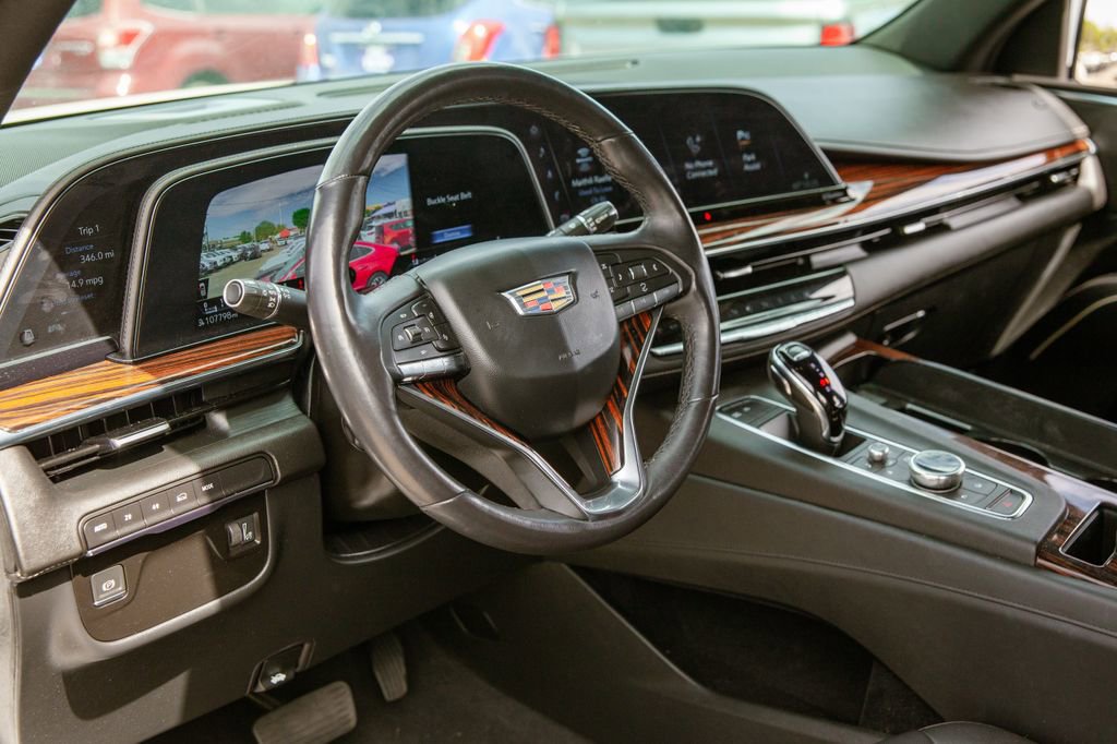 Used 2021 Cadillac Escalade Luxury AWD/4WD image 10