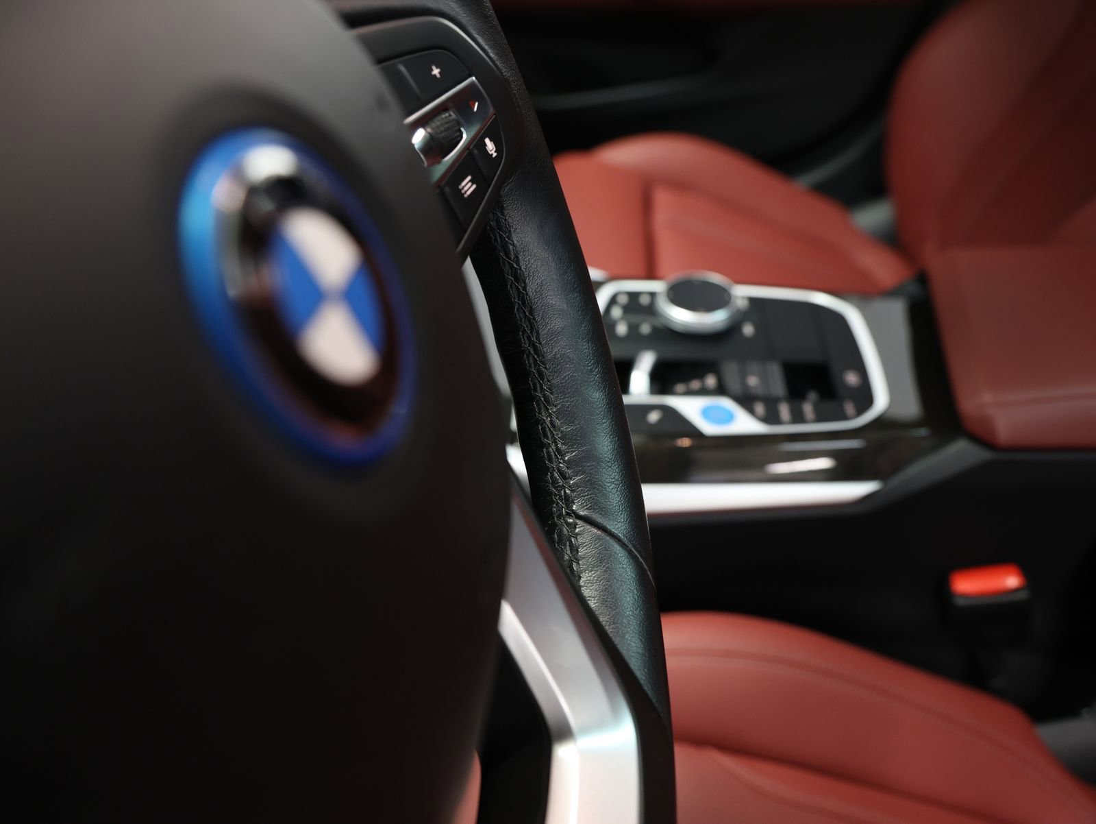 Used 2023 BMW i4 eDrive40 w/ Premium Package image 36