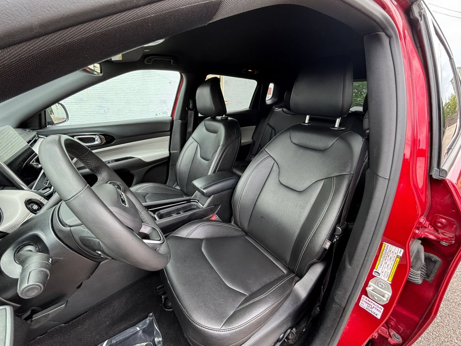 Used 2025 Jeep Compass Limited AWD/4WD image 36