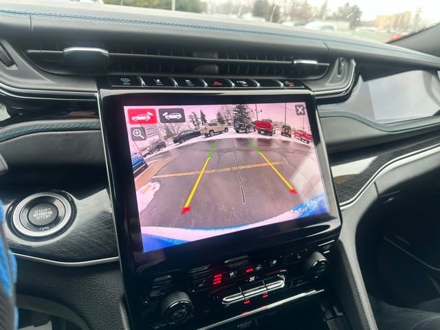 Used 2022 Jeep Grand Cherokee Trailhawk w/ Luxury Tech Group III image 29