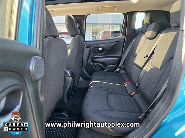 Used 2022 Jeep Renegade Latitude w/ Sun/Sound Group image 11