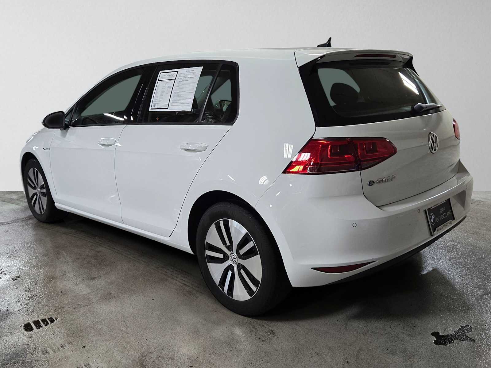 Used 2015 Volkswagen e-Golf SEL Premium FWD image 5