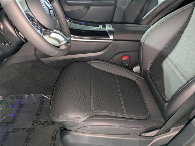 New 2026 Mercedes-Benz GLC 300 image 4