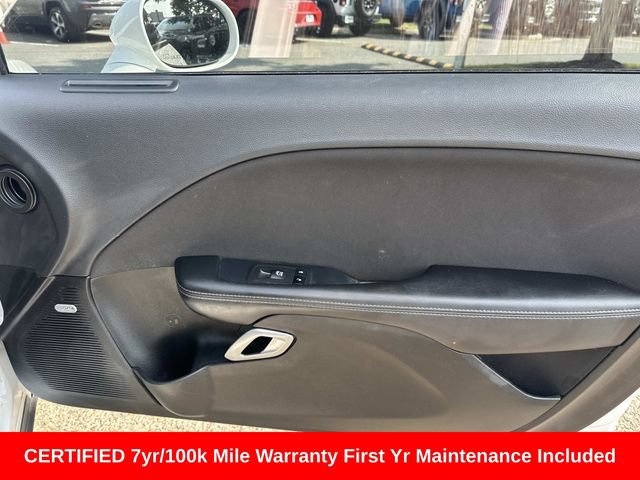 Certified 2023 Dodge Challenger R/T w/ Blacktop Package RWD image 9