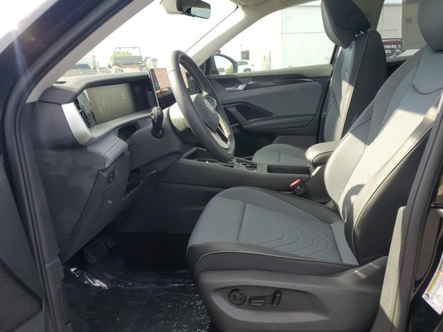 New 2026 Volkswagen Tiguan SE AWD/4WD image 17
