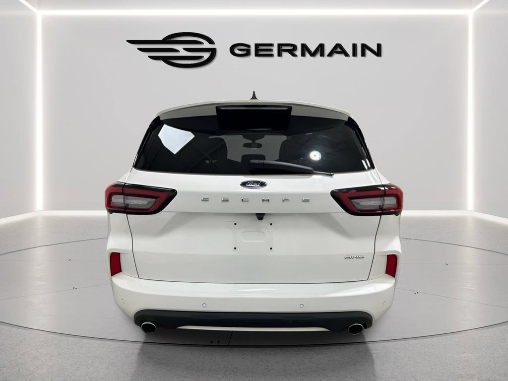 Used 2024 Ford Escape ST-Line w/ Tech Pack #1 AWD/4WD image 5