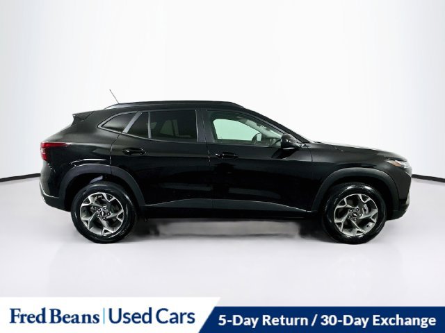 Used 2025 Chevrolet Trax LT w/ Driver Confidence Package FWD image 12
