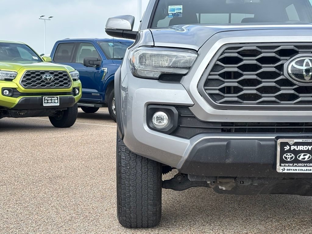 Used 2021 Toyota Tacoma TRD Off-Road AWD/4WD image 4