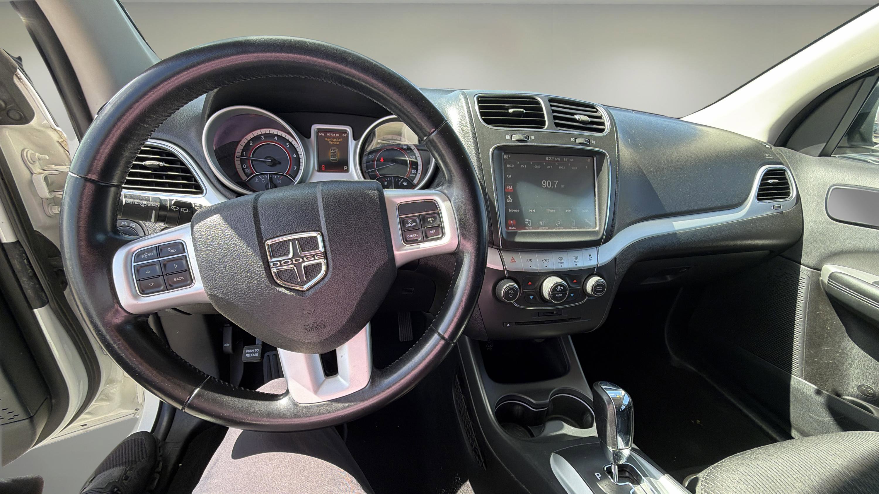 Used 2019 Dodge Journey SE FWD image 14