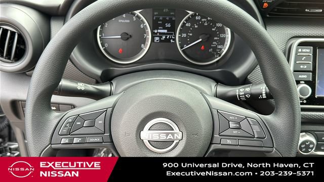 Used 2025 Nissan Kicks Play S image 11