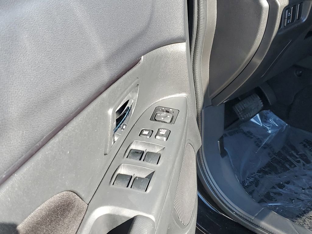 Used 2025 Mitsubishi Outlander Sport ES image 16