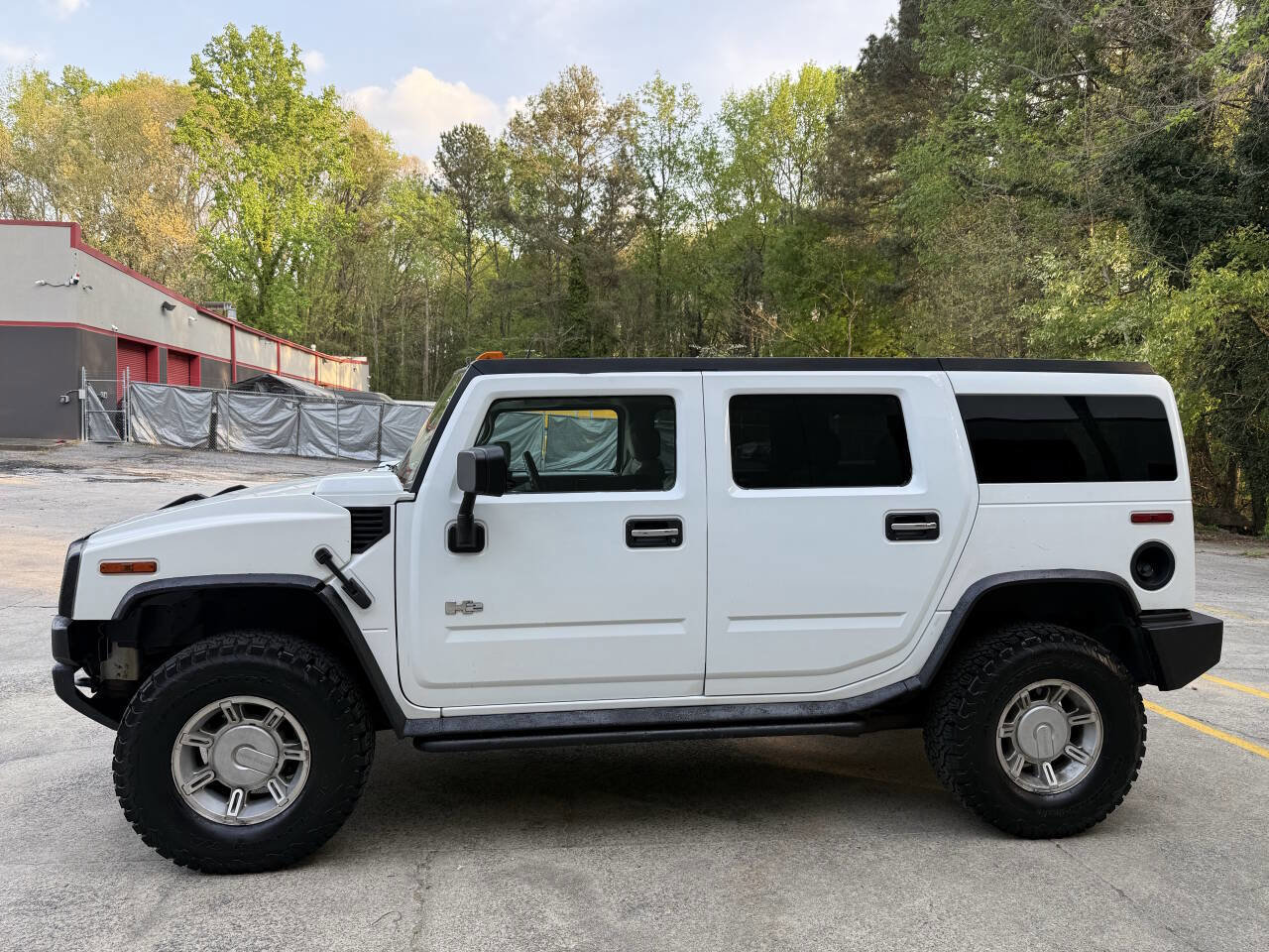 Used 2003 HUMMER H2 w/ Preferred Equipment Group image 3