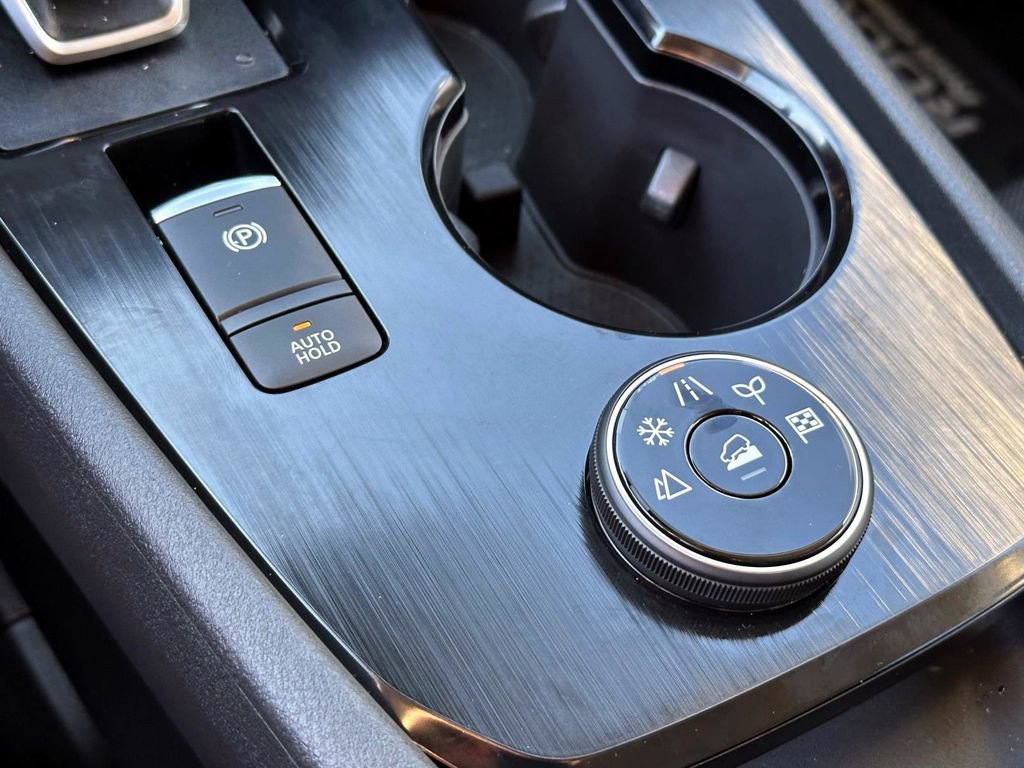 Certified 2025 Nissan Rogue SV w/ Rock Creek Premium Package image 32