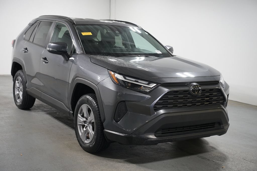Used 2023 Toyota RAV4 XLE FWD image 3