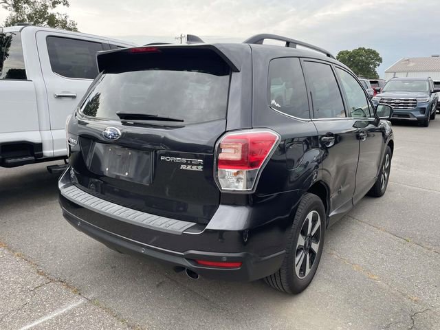 Used 2017 Subaru Forester 2.5i Limited AWD/4WD image 6