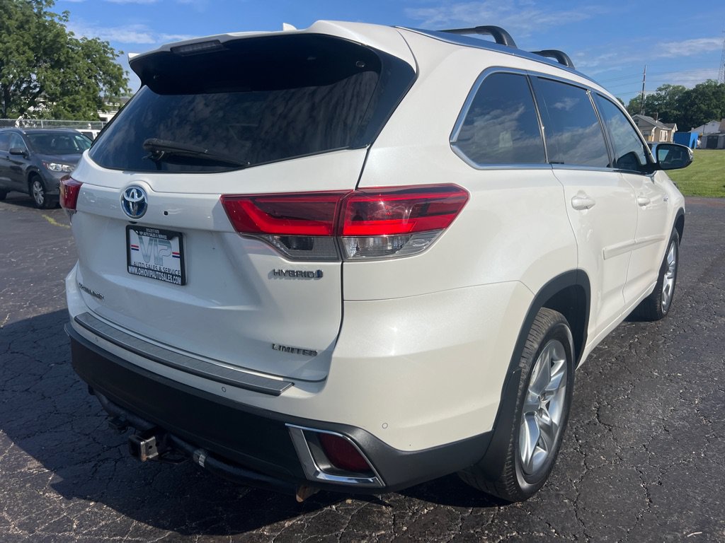 Used 2017 Toyota Highlander Limited AWD/4WD image 7