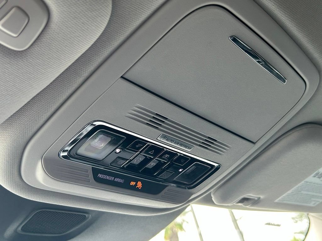 Used 2026 Lincoln Aviator 2WD w/ Jet Appearance Package image 25