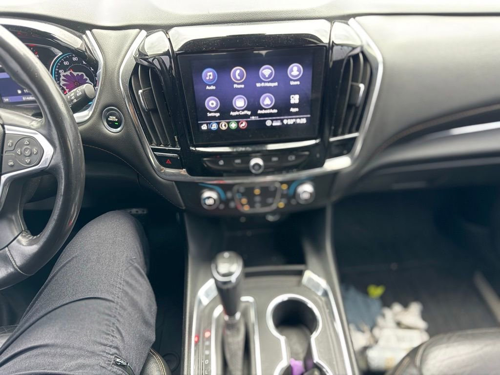 Used 2020 Chevrolet Traverse LT w/ Driver Confidence II Package image 9