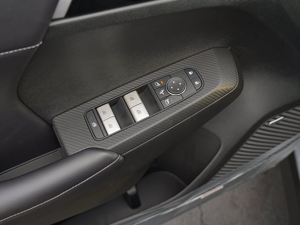 New 2026 Mitsubishi Outlander AWD image 17