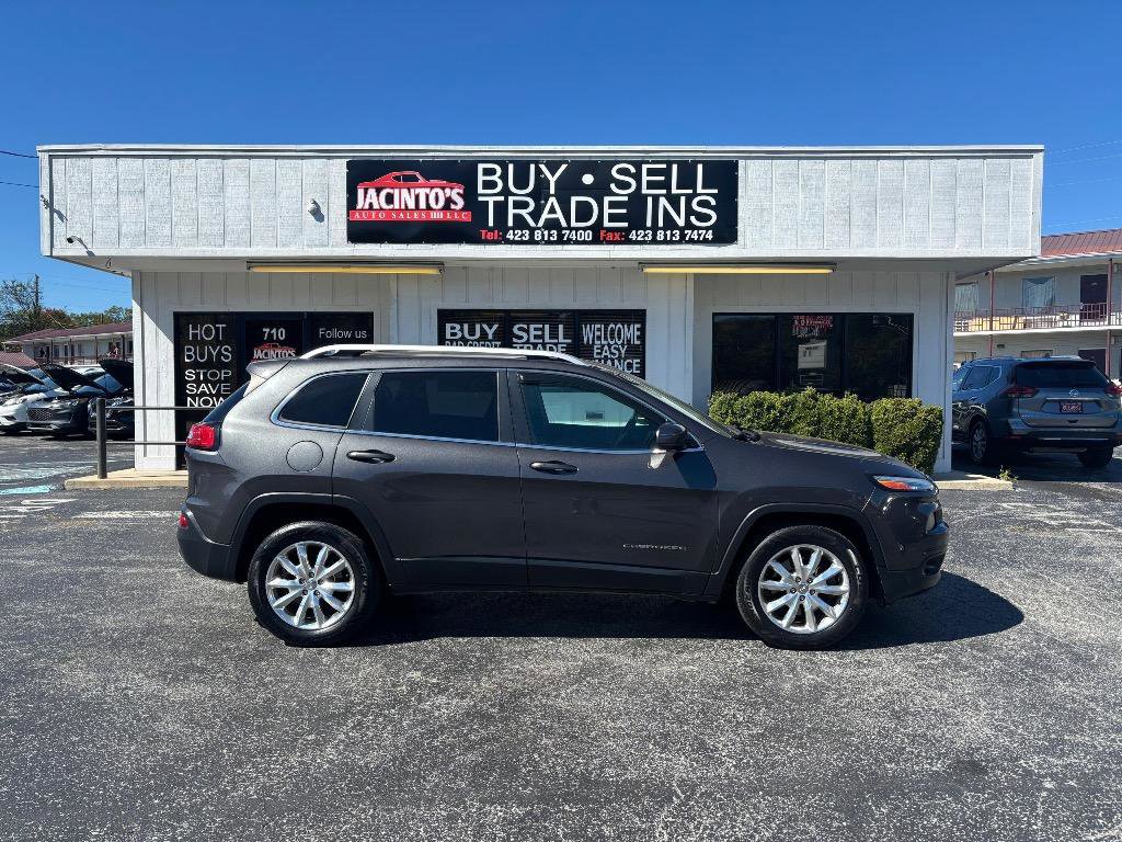 Used 2016 Jeep Cherokee Limited image 1