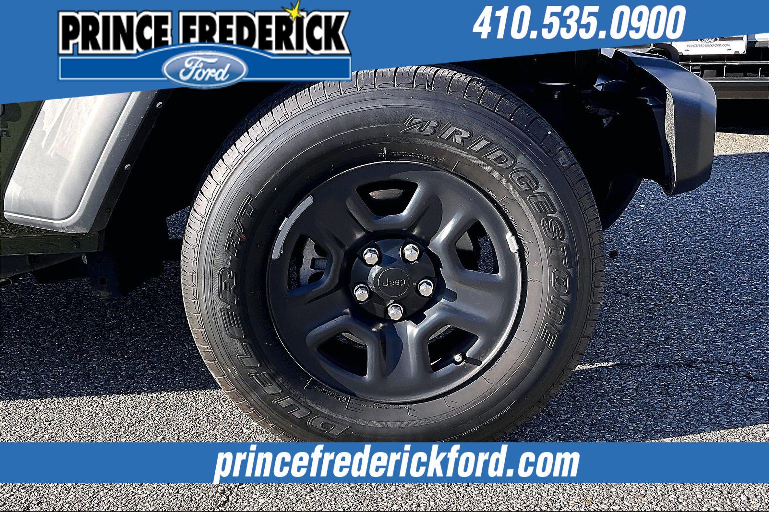 Used 2023 Jeep Gladiator Sport image 8