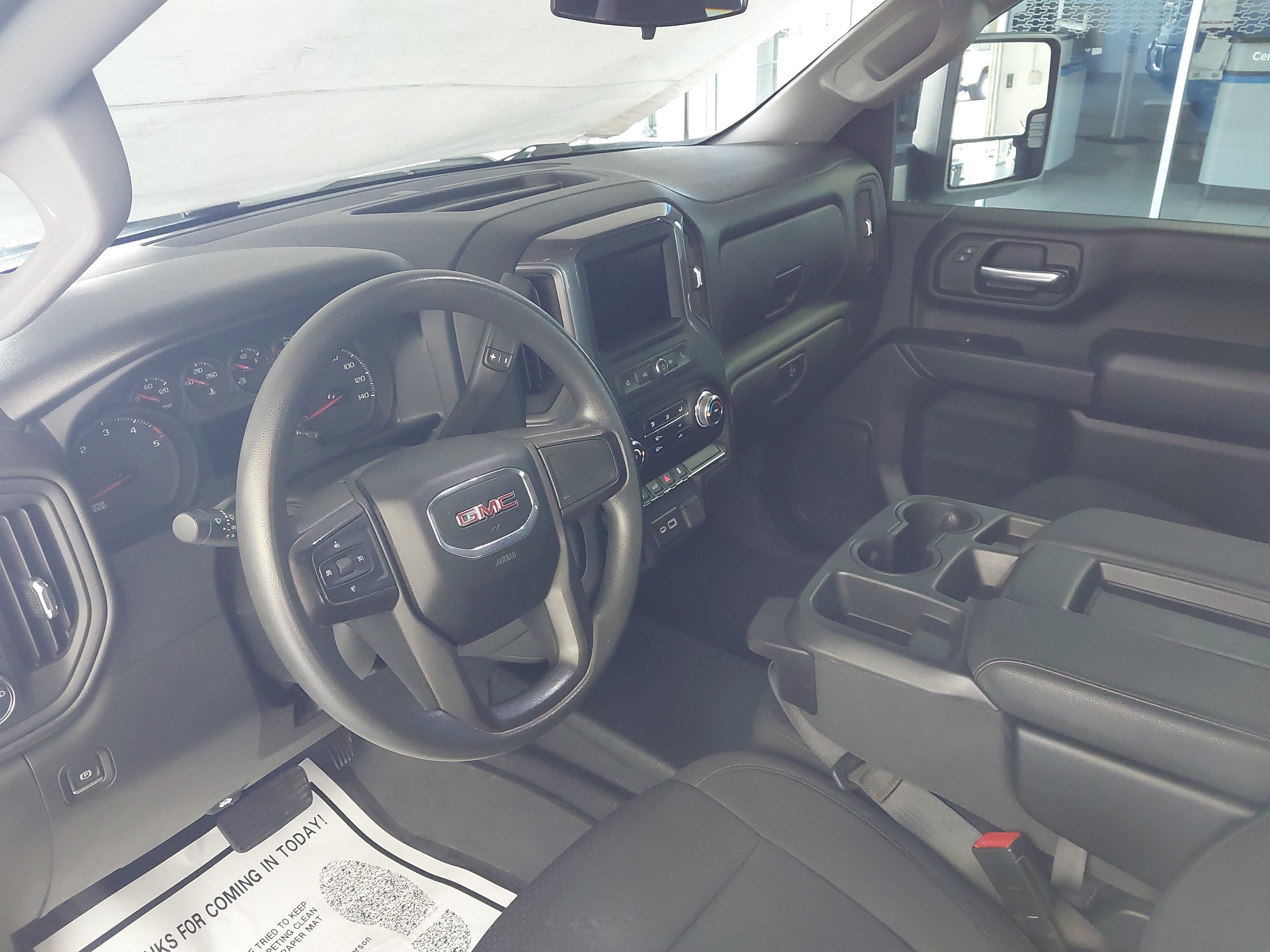 Used 2022 GMC Sierra 2500 Pro w/ Convenience Package AWD/4WD image 2