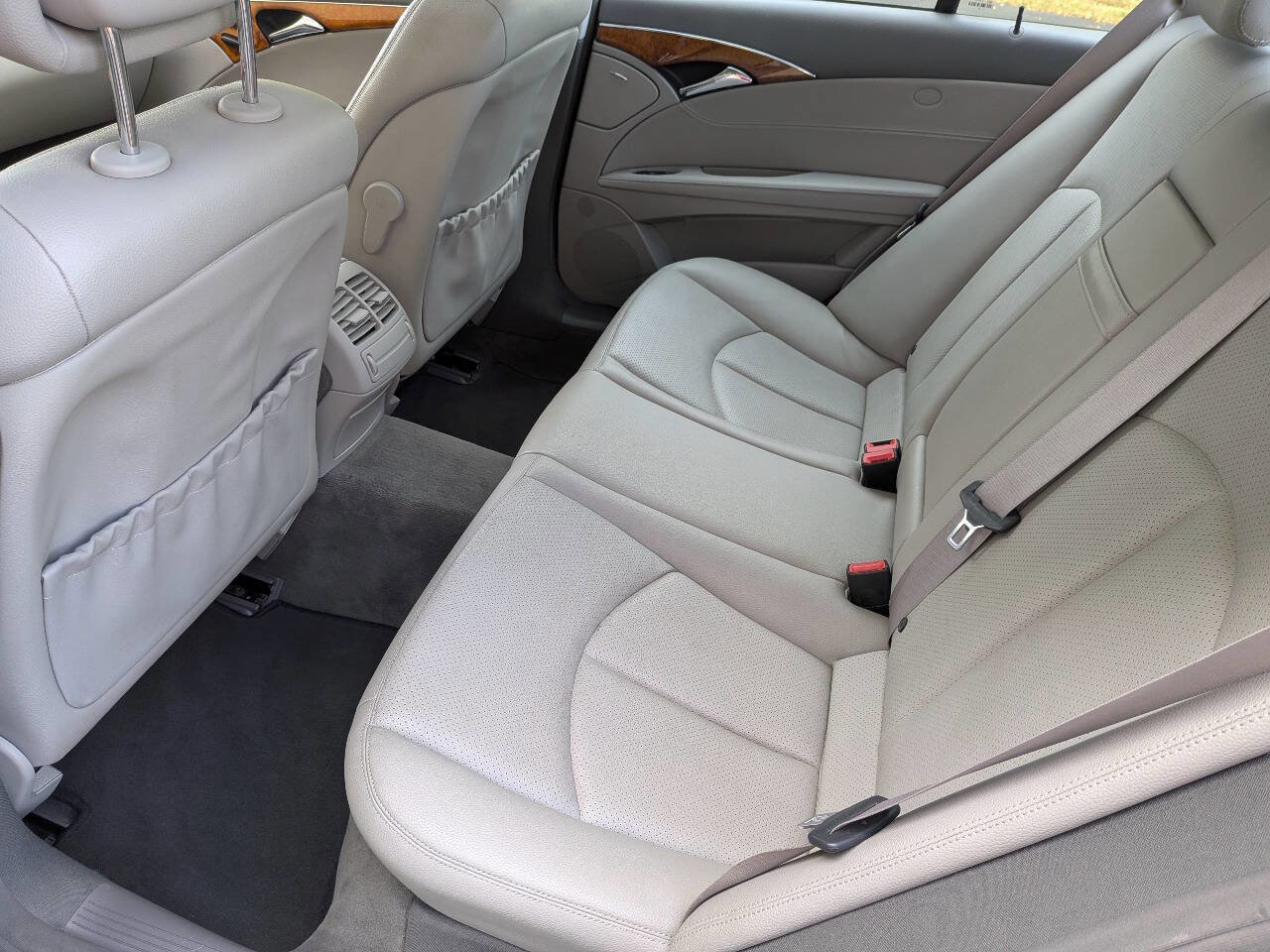 Used 2007 Mercedes-Benz E 350 Sedan image 12