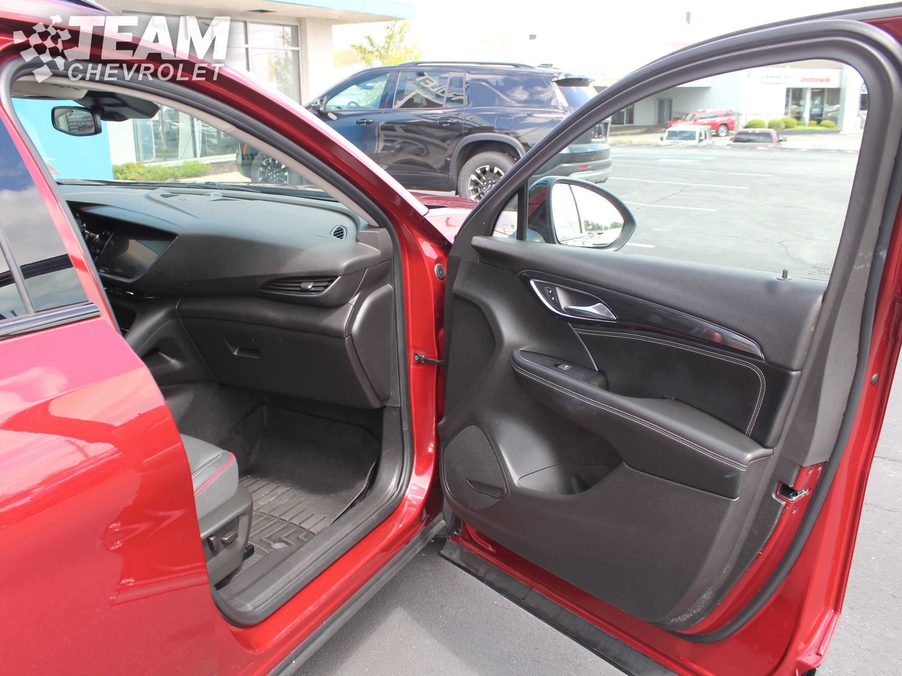 Used 2023 Buick Envision Essence w/ Sport Touring Package AWD/4WD image 26