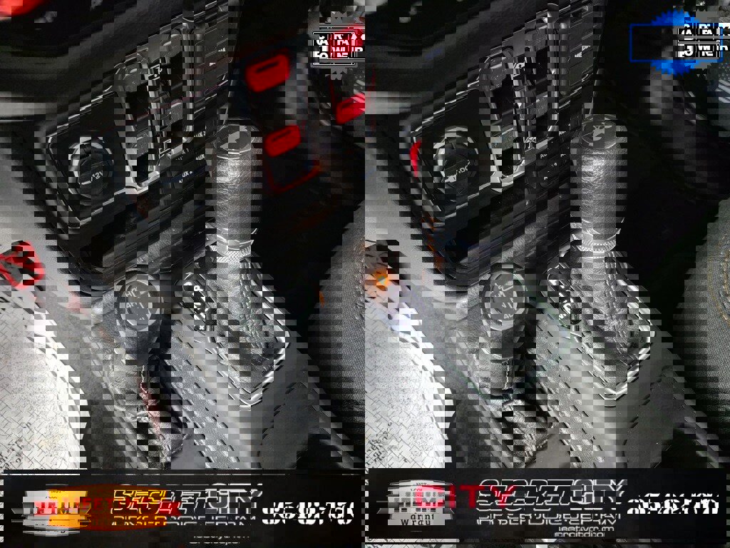 Used 2024 Jeep Wrangler Sport S image 25