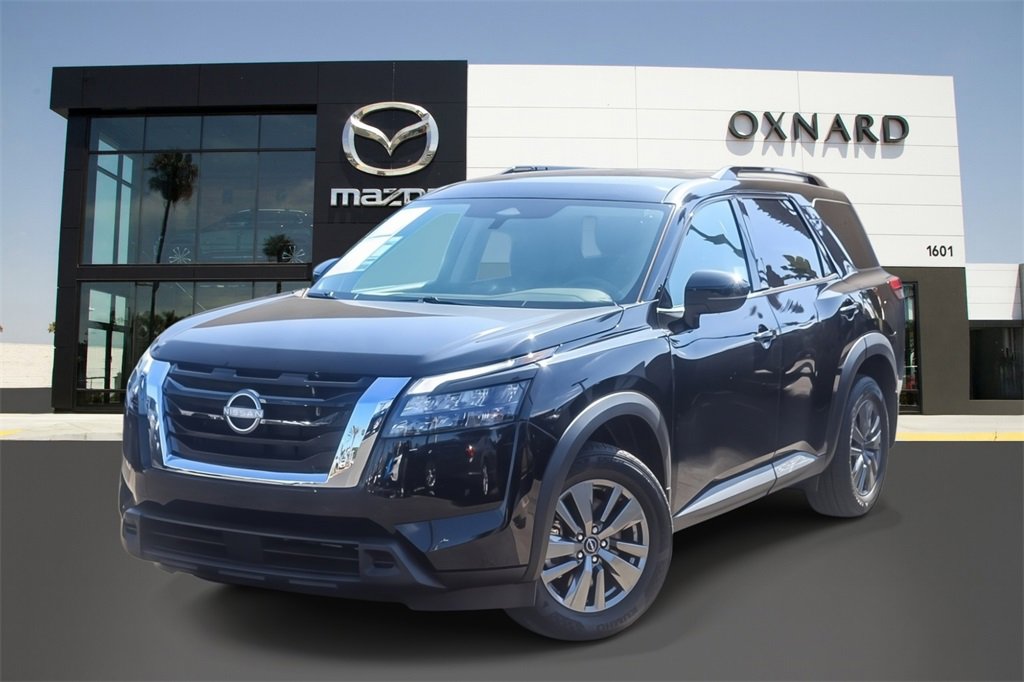 Used 2024 Nissan Pathfinder SV