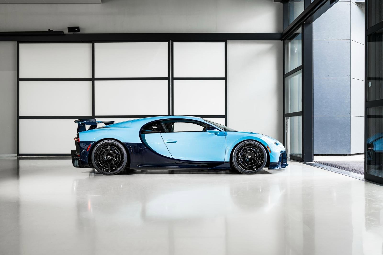Used 2023 Bugatti Chiron Pur Sport image 5