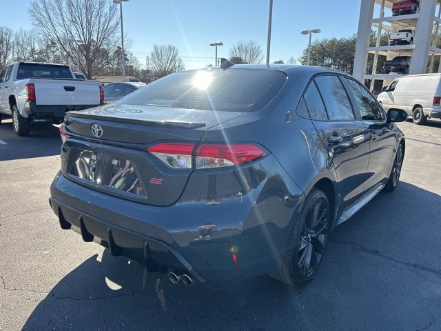 Used 2023 Toyota Corolla SE w/ SE Premium Package image 5