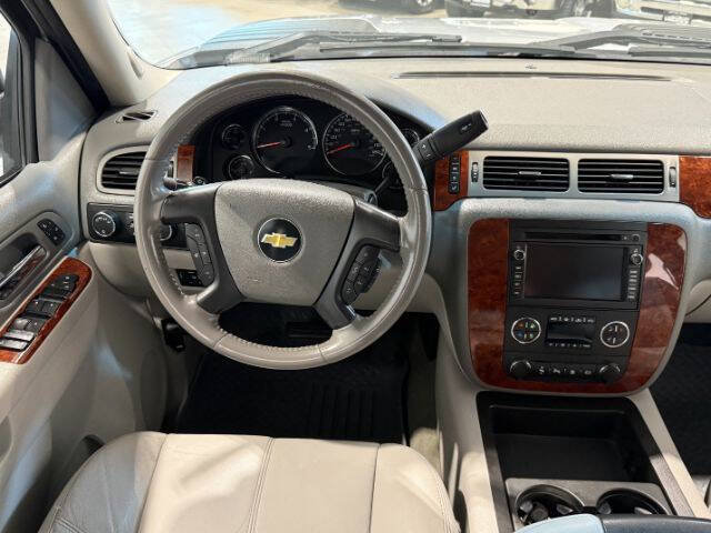 Used 2011 Chevrolet Silverado 2500 LTZ w/ LTZ Plus Package AWD/4WD image 18