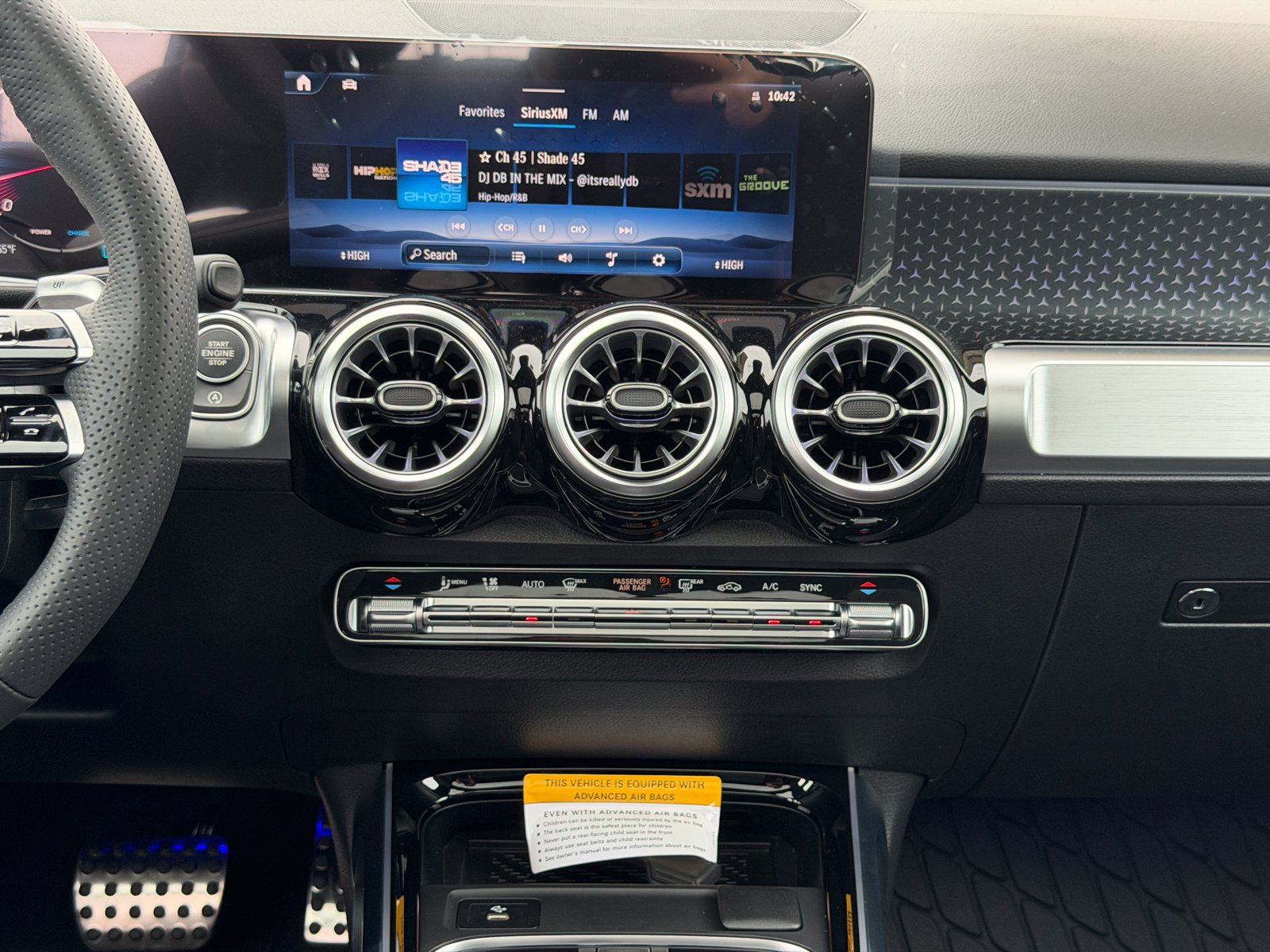 New 2026 Mercedes-Benz GLB 35 AMG 4MATIC image 21