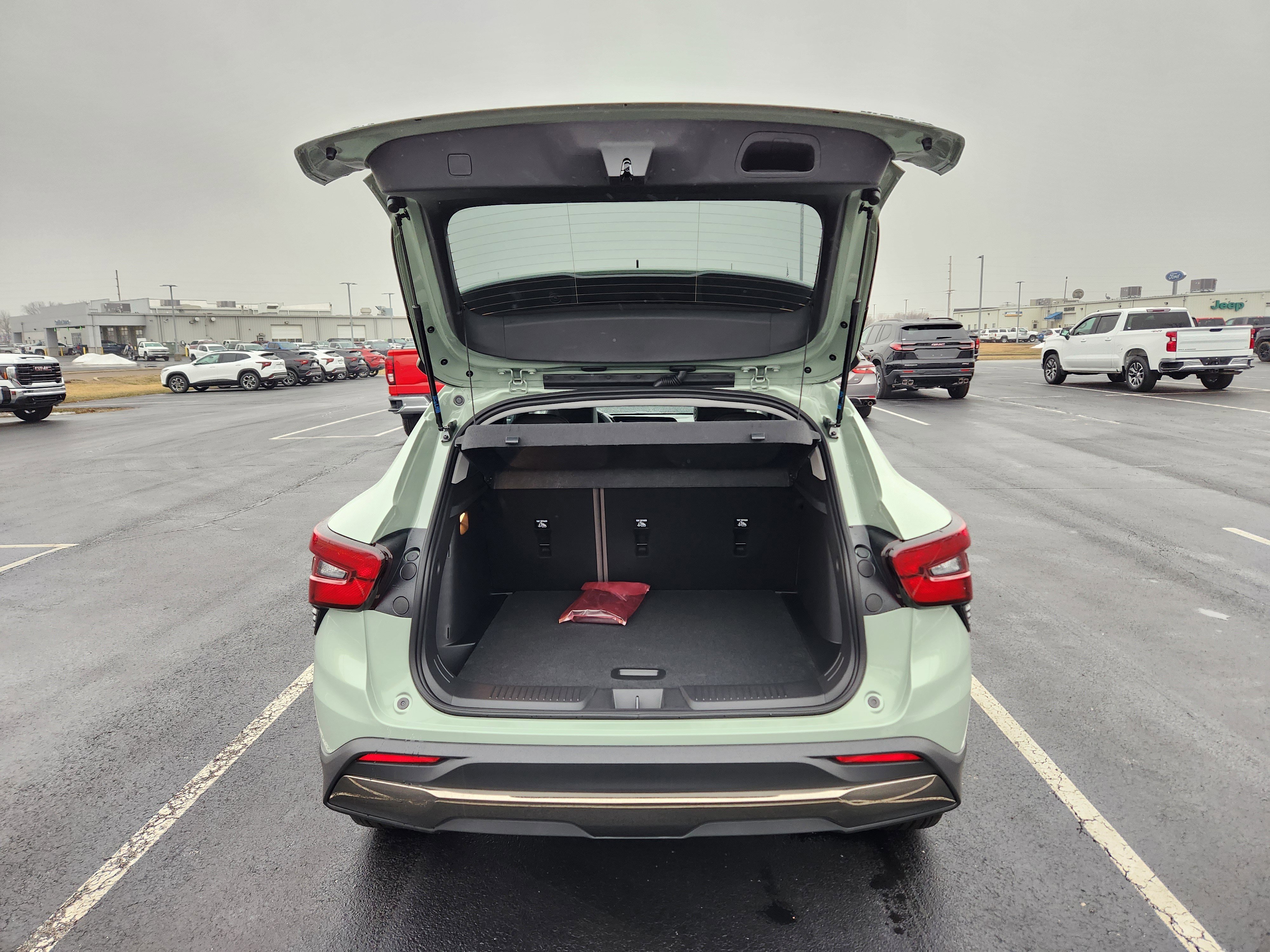 New 2026 Chevrolet Trax ACTIV w/ Sunroof Package image 7