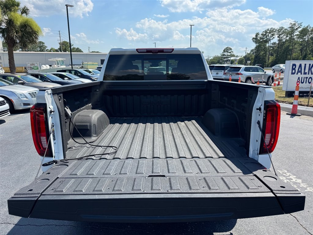 Used 2026 GMC Sierra 1500 AT4 w/ AT4 Premium Package AWD/4WD image 9