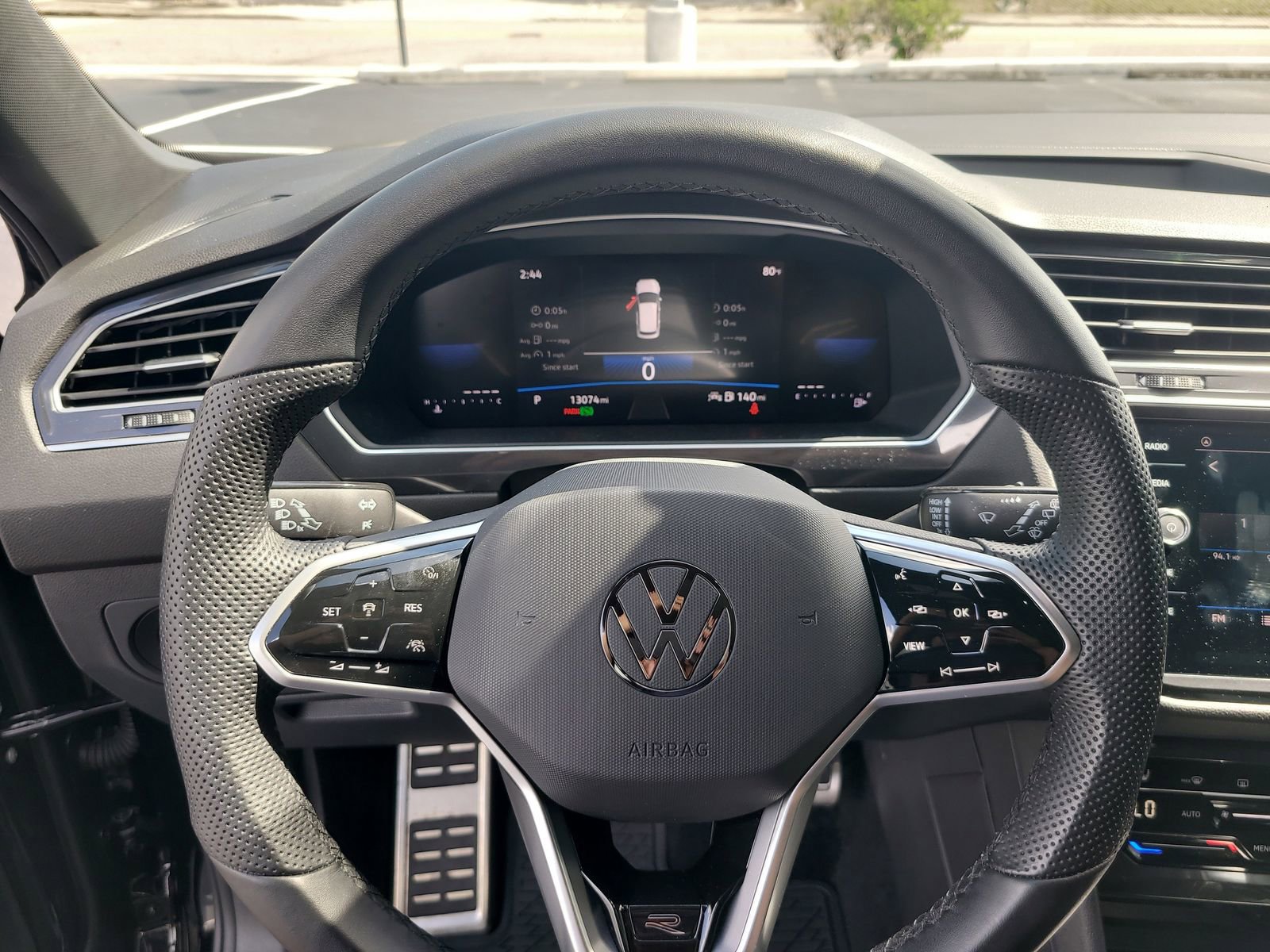 Used 2024 Volkswagen Tiguan SE R-Line image 27