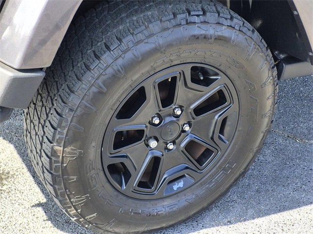 Used 2016 Jeep Wrangler Unlimited Sahara image 7