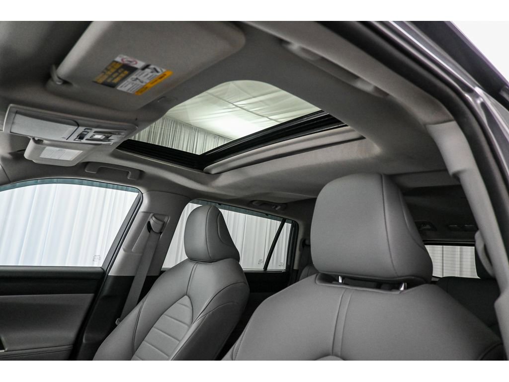 Used 2023 Toyota Highlander XLE image 11